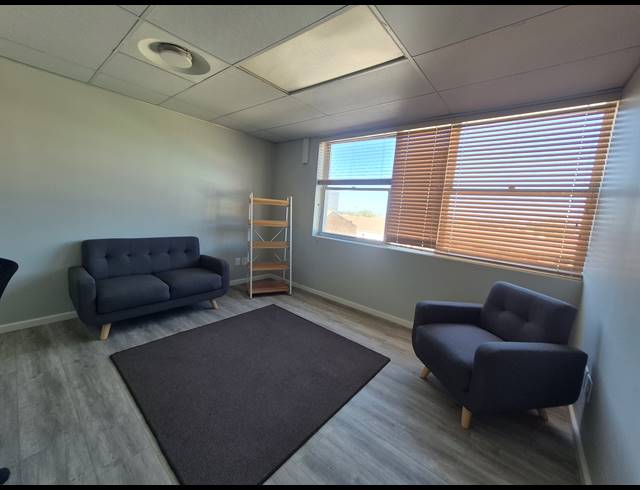26M² OFFICE TO LET IN WYNBERG